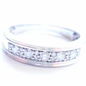 Men’s wedding band